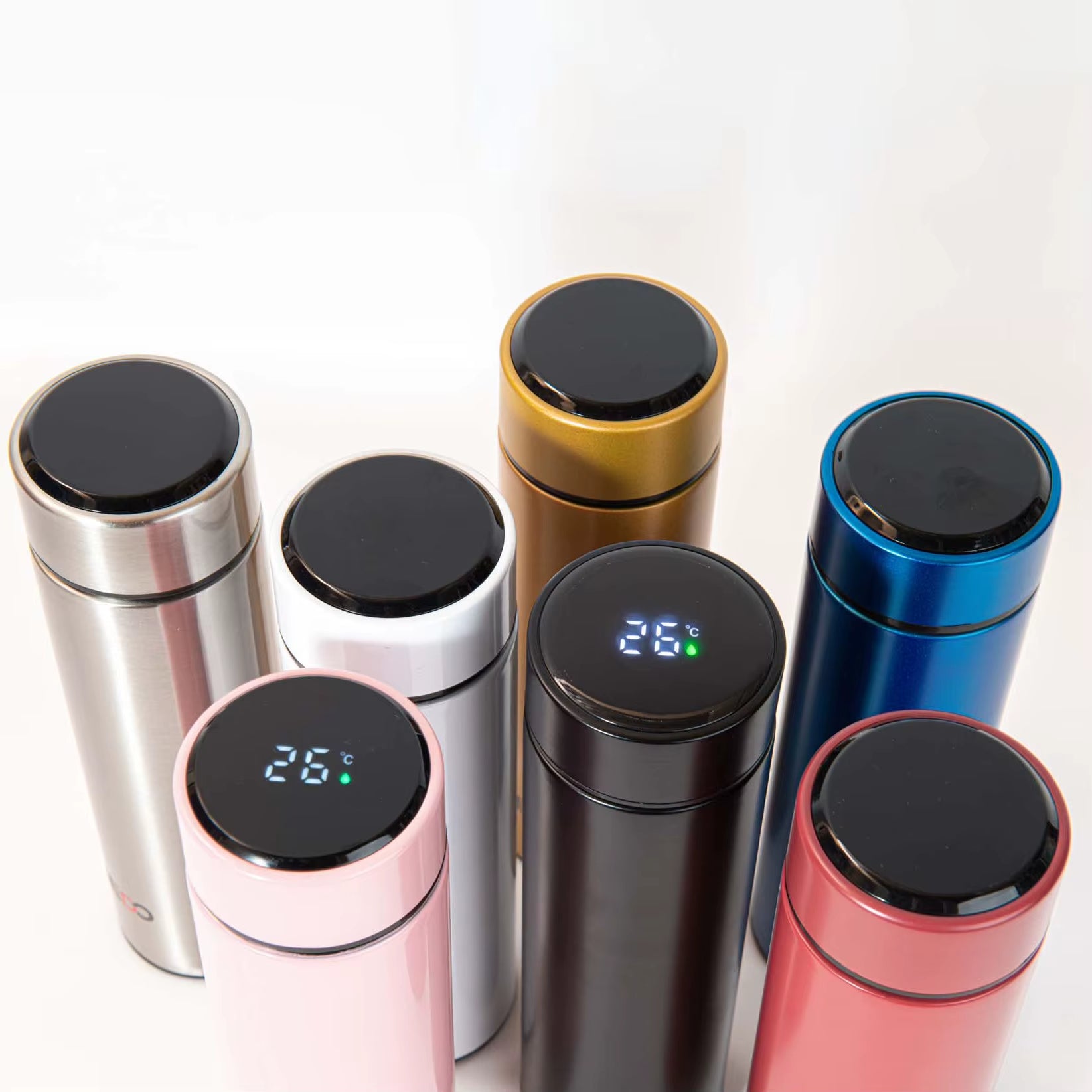 Stainless steel thermo bottle with temperature display